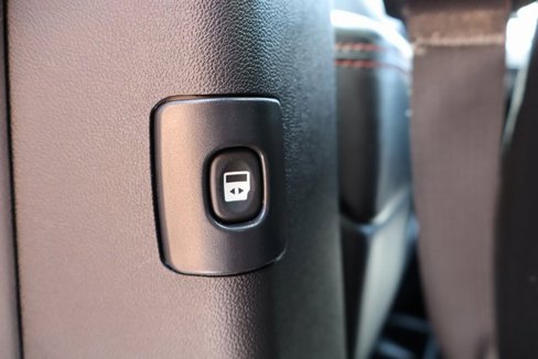 Used 2018 Dodge Grand Caravan GT image 39