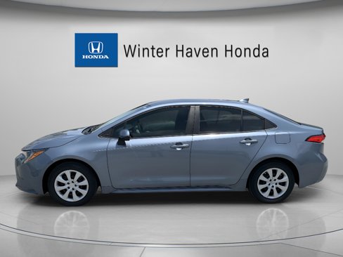 Used 2020 Toyota Corolla LE image 5