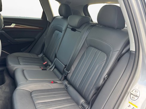 Used 2022 Audi Q5 2.0T Premium Plus image 11