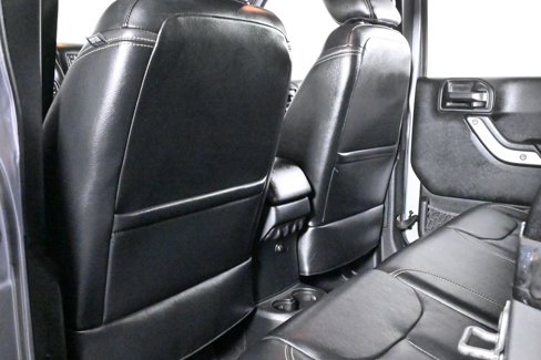 Used 2017 Jeep Wrangler Unlimited Sahara w/ Dual Top Group image 21