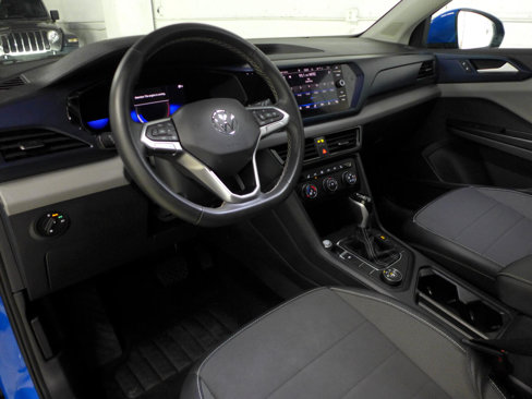 Used 2022 Volkswagen Taos SE w/ Panoramic Sunroof Package image 13