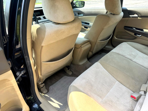 Used 2010 Honda Accord LX-P image 31