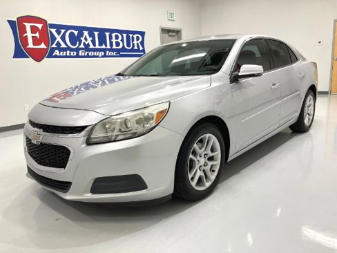 Used 2015 Chevrolet Malibu LT w/ Power Convenience Package image 17