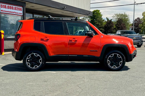 Used 2017 Jeep Renegade Trailhawk image 3