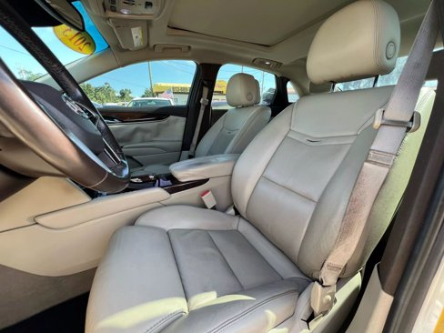 Used 2013 Cadillac XTS Luxury w/ Driver Awareness Package image 12