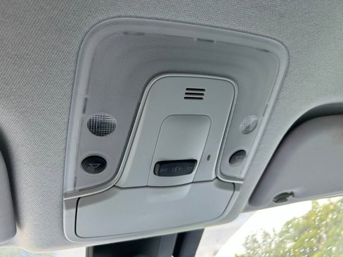 Used 2016 Toyota Prius Four Touring image 28