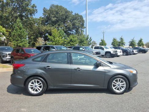 Used 2018 Ford Focus SE image 4