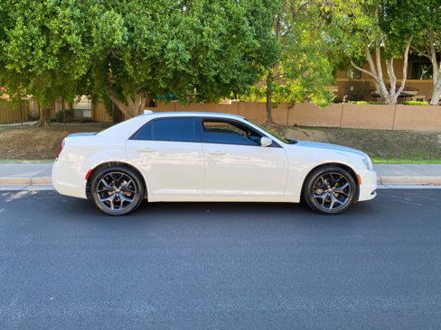 Used 2021 Chrysler 300 S image 10