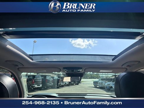 Used 2022 Kia Sorento SX w/ Panoramic Sunroof Package image 24