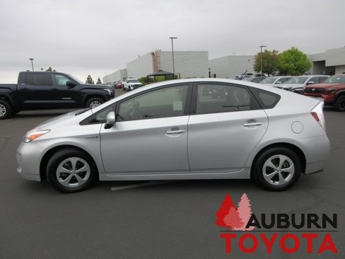 Used 2015 Toyota Prius Two image 8