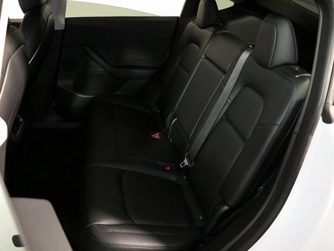 Used 2021 Tesla Model Y Long Range image 13