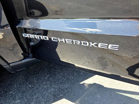 Used 2016 Jeep Grand Cherokee Laredo w/ Quick Order Package 23E image 13