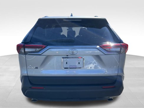 Certified 2021 Toyota RAV4 XLE image 4