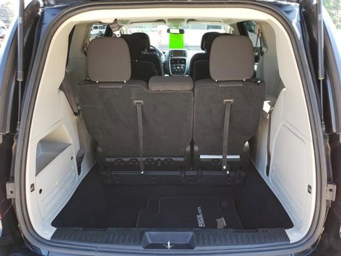 Used 2017 Dodge Grand Caravan SE w/ Power Window Group image 5
