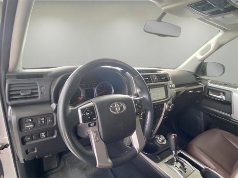 Used 2016 Toyota 4Runner Limited image 16