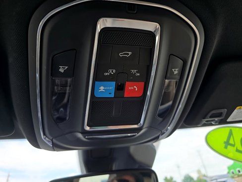 Used 2024 Jeep Grand Cherokee L Limited image 45