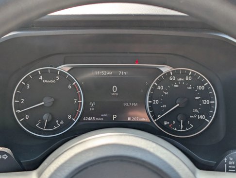 Used 2024 Nissan Rogue SV image 15
