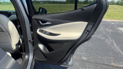 Used 2021 Buick Encore GX Select image 16
