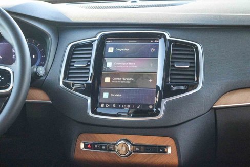 Used 2024 Volvo XC90 B6 Plus w/ Protection Package Premier image 16