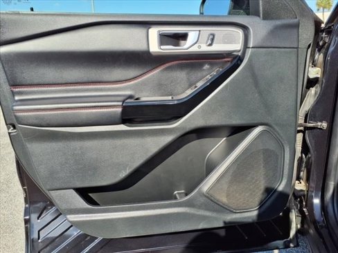 Used 2022 Ford Explorer ST-Line w/ Class IV Trailer Tow Package image 26
