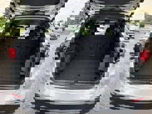 Used 2022 Chevrolet Equinox LT image 25