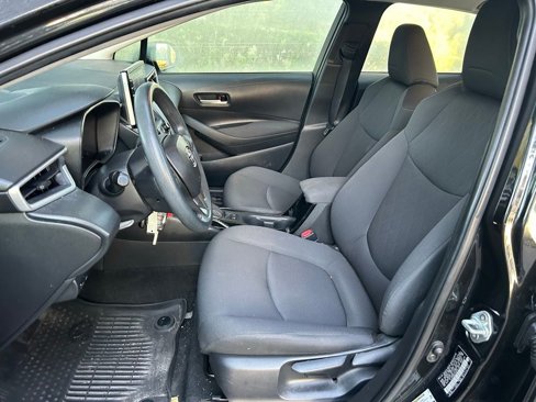 Used 2021 Toyota Corolla LE image 14