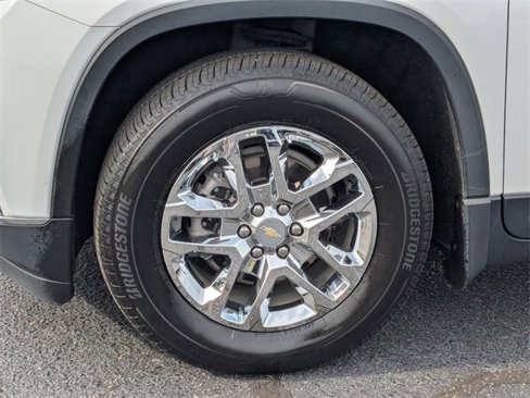 Used 2021 Chevrolet Traverse LT image 10