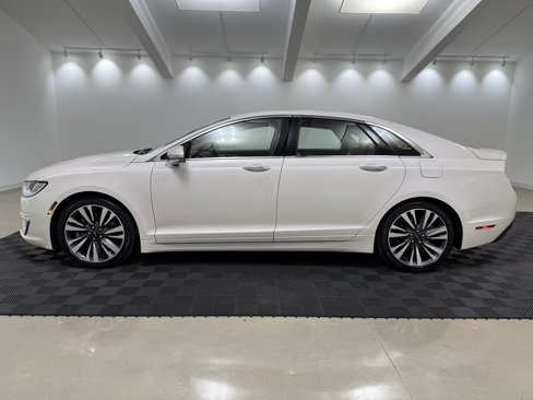Used 2019 Lincoln MKZ Reserve image 4