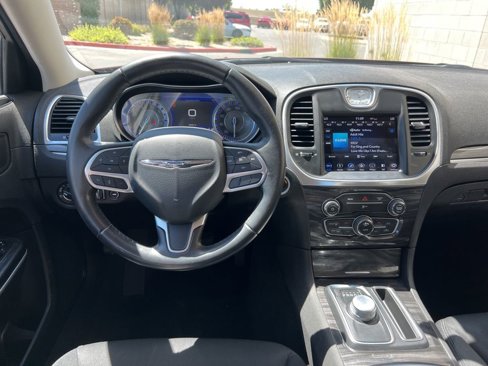 Certified 2019 Chrysler 300 Touring image 19