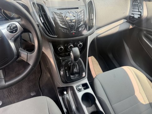 Used 2016 Ford Escape SE image 9