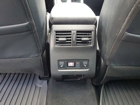 Used 2023 Mitsubishi Outlander SEL image 54