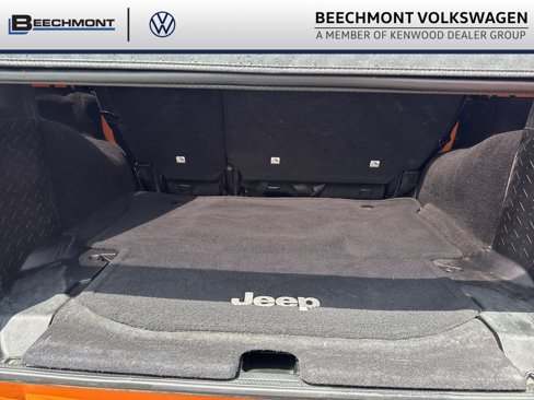 Used 2012 Jeep Wrangler Unlimited Sport w/ Connectivity Group image 17