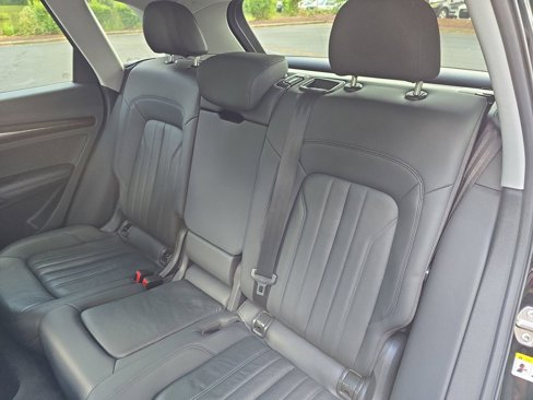 Used 2019 Audi Q5 2.0T Premium Plus w/ Premium Plus Package image 14