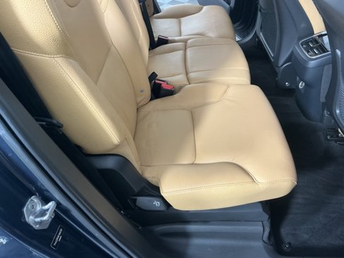 Used 2019 Volvo XC90 T6 Momentum w/ Advanced Package image 13