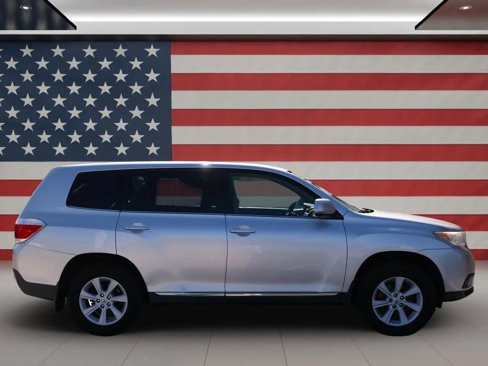 Used 2013 Toyota Highlander 4WD image 6