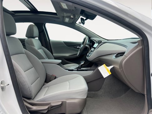 New 2025 Chevrolet Malibu LT image 15