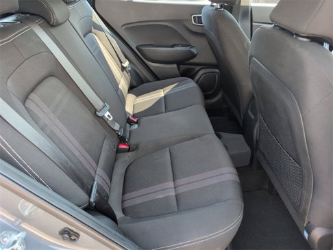 Used 2021 Hyundai Venue SEL image 29