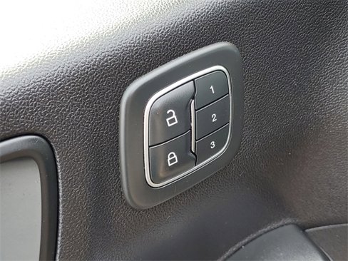 Used 2021 Ford Escape Titanium image 26