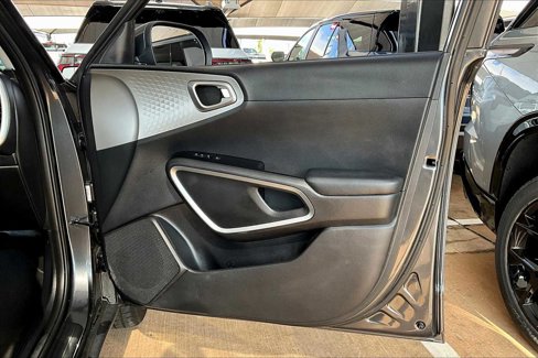 Used 2020 Kia Soul LX image 21