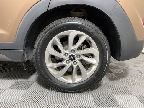 Used 2016 Hyundai Tucson SE w/ Option Group 12 image 18
