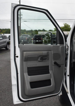 Used 2014 Ford E-150 and Econoline 150 image 10