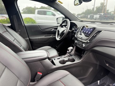 Used 2022 Chevrolet Equinox RS w/ RS Leather Package image 11