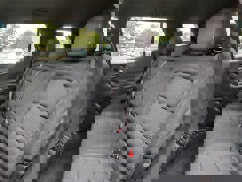 Used 2025 Chevrolet Equinox LT w/ Safety and Technology Package image 10