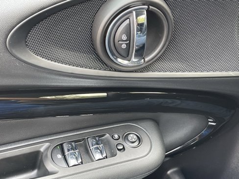 Used 2023 MINI Cooper Clubman S image 25