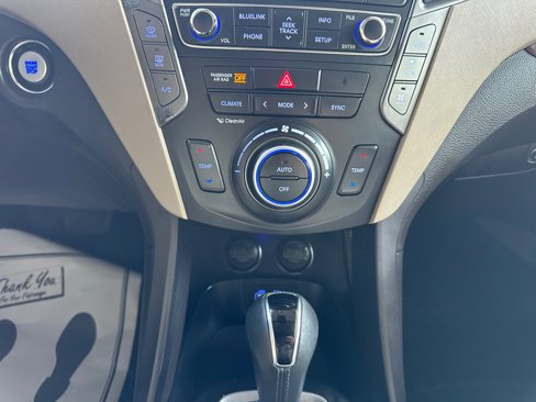 Used 2017 Hyundai Santa Fe Limited image 29