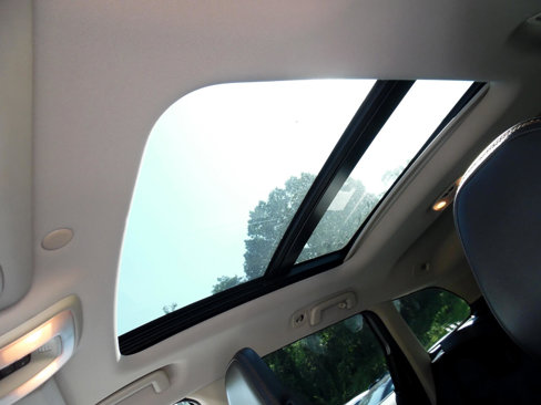 Used 2011 Volvo XC60 T6 image 16