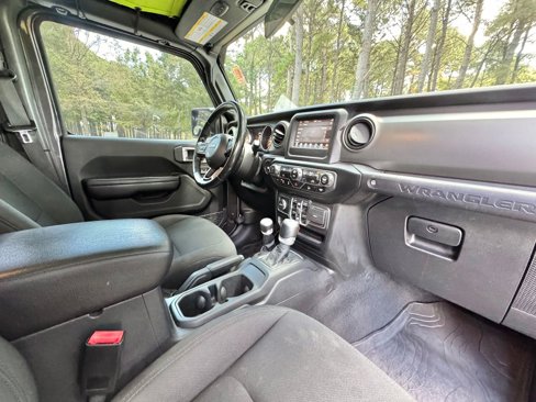 Used 2020 Jeep Wrangler Unlimited Sport image 16