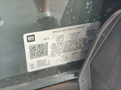 New 2025 Chevrolet Trax LT image 37