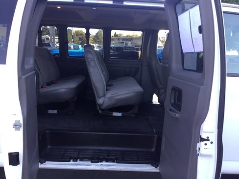 Used 2020 Chevrolet Express 3500 LT w/ LT Preferred Equipment Group image 18