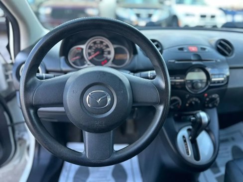Used 2011 MAZDA MAZDA2 Sport image 40